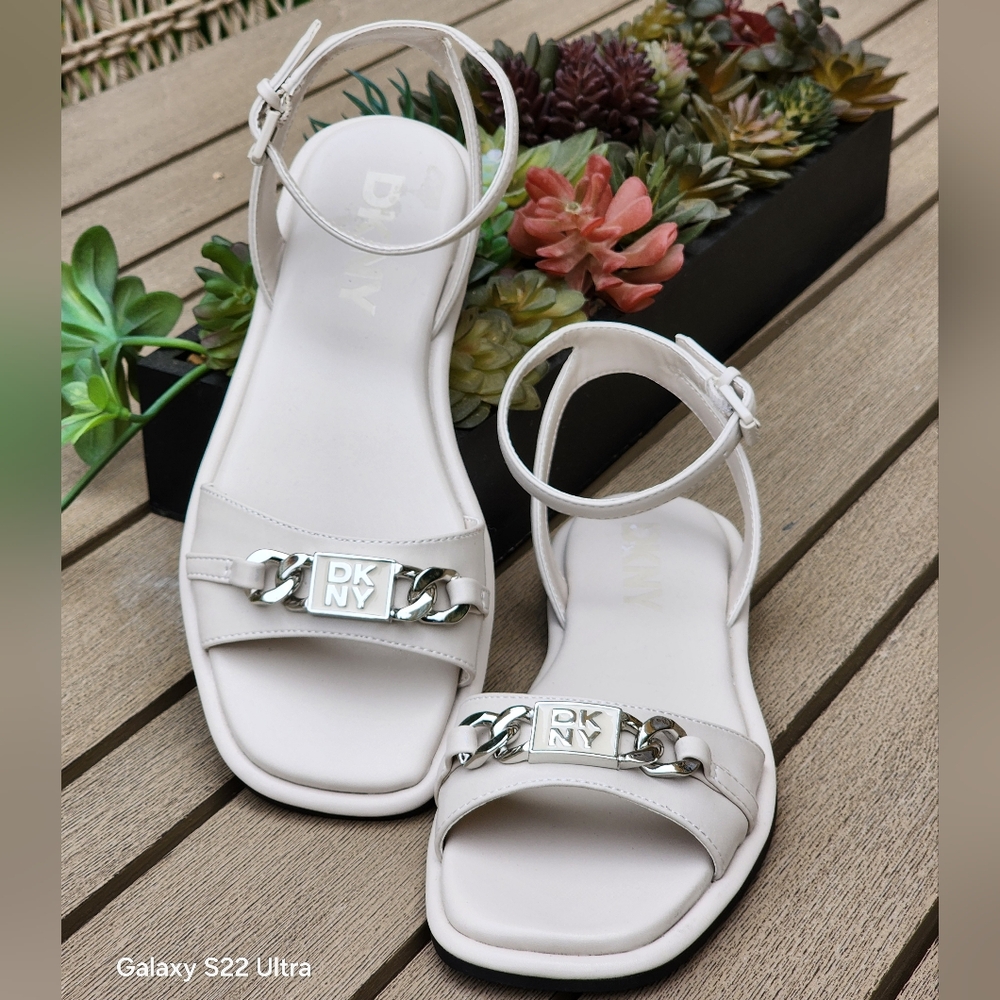 DKNY Women's Bacliff Soft White Ankle Strap Sandals with Logo Size 6
